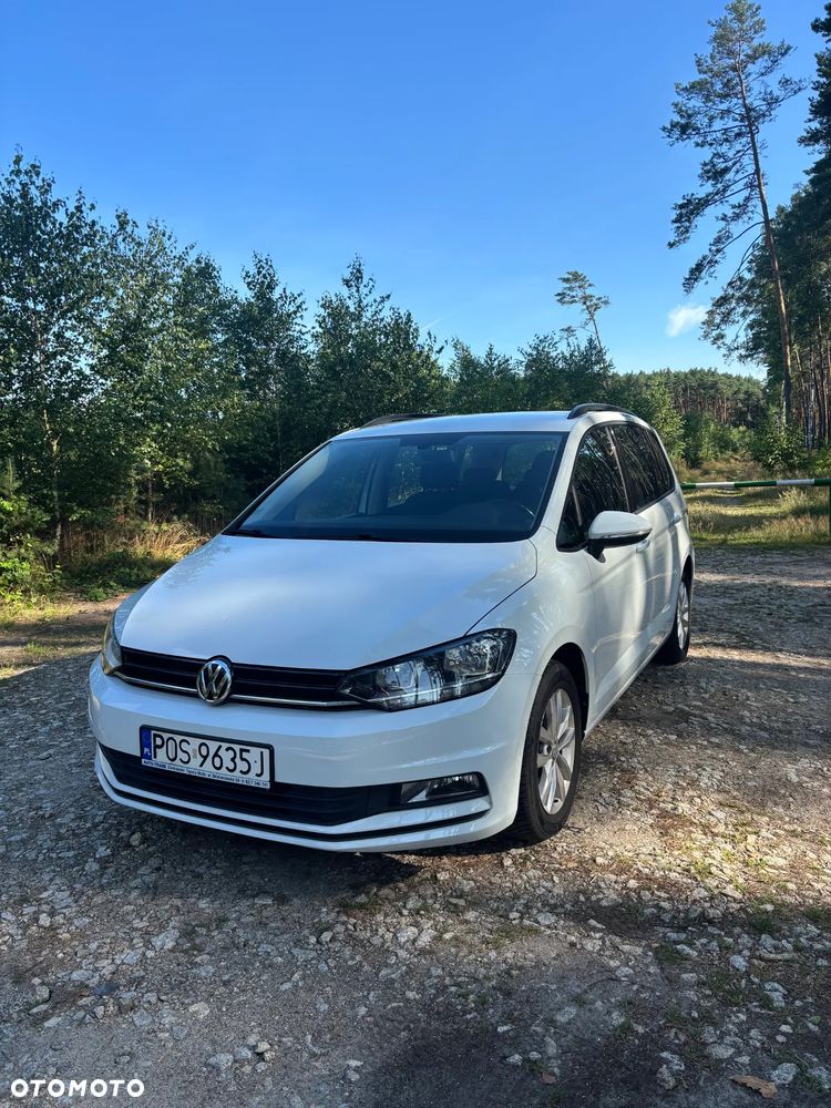 Volkswagen Touran - 1