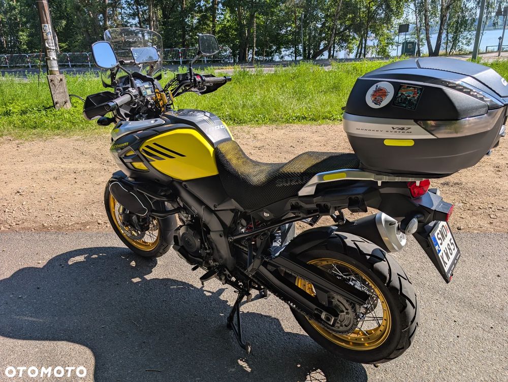 Suzuki V-STROM - 2