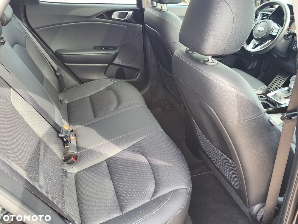Kia XCeed 1.6 CRDi DCT7 PLATINUM EDITION - 17