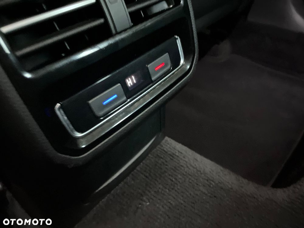 Volkswagen Passat 2.0 TDI (BlueMotion Technology) Comfortline - 30