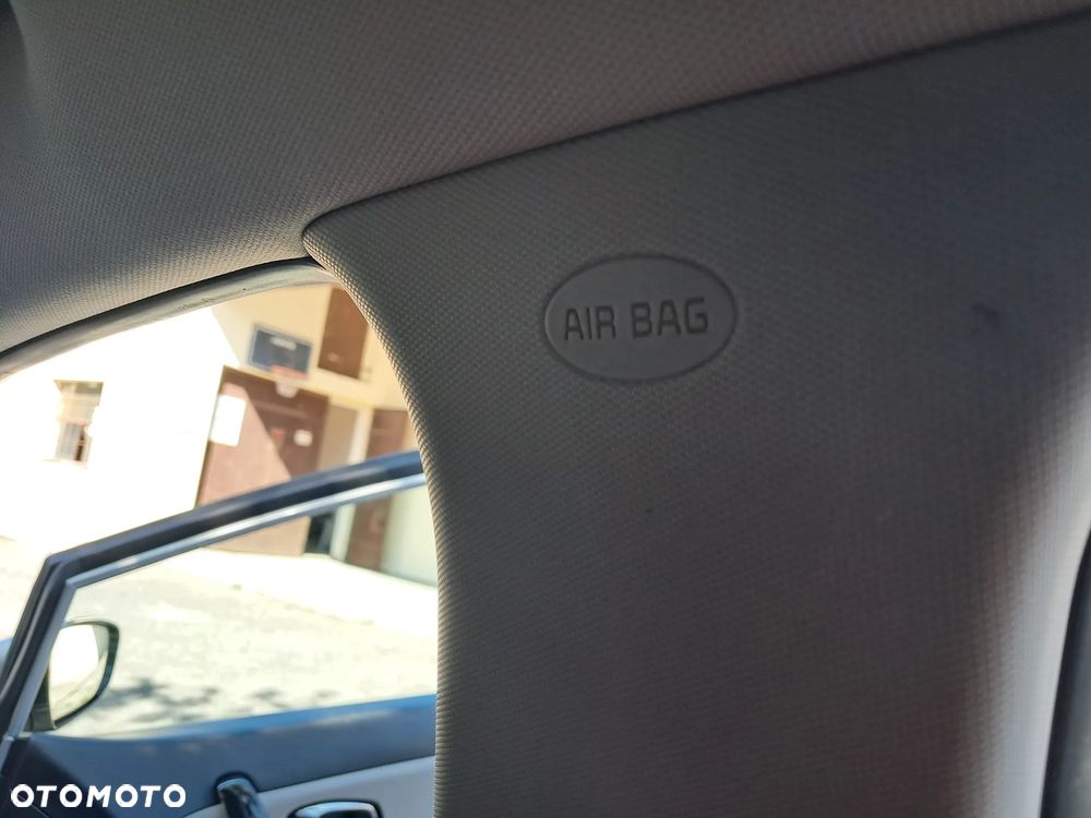 Kia Ceed 1.4 CVVT Attract - 16