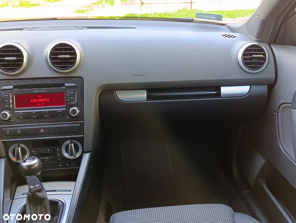 Audi A3 2.0 TDI Sportback DPF quattro Attraction - 33
