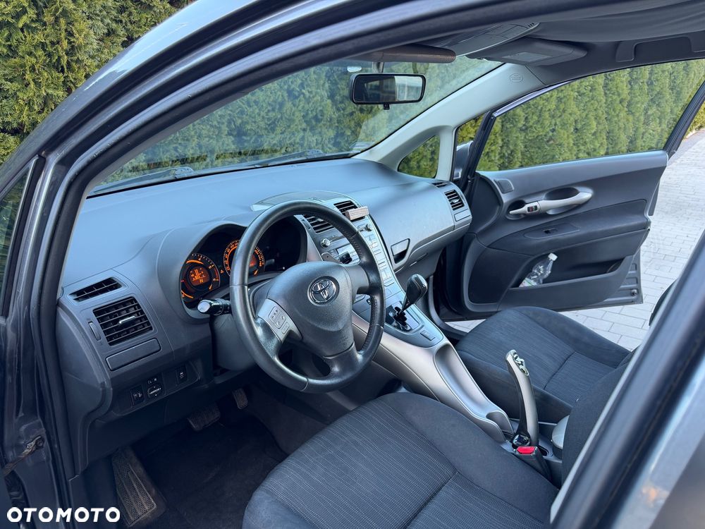 Toyota Auris 1.4 D-4D Luna MM - 12