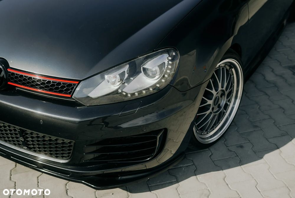 Volkswagen Golf VI 2.0 TSI GTI - 4