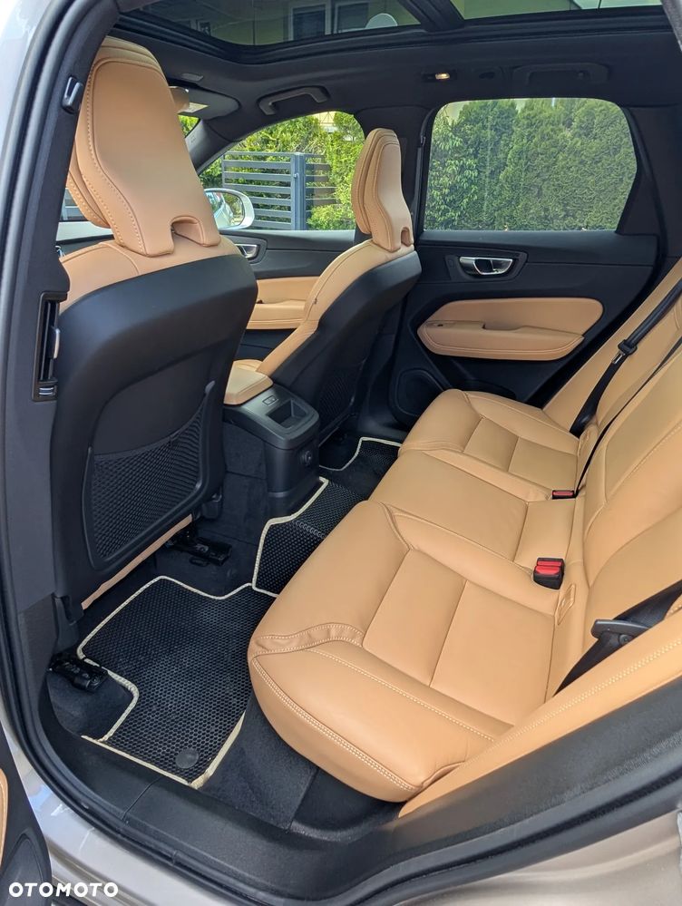 Volvo XC 60 - 6