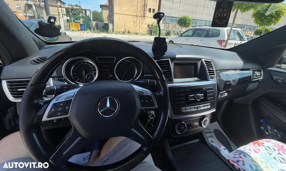 Mercedes-Benz ML - 6