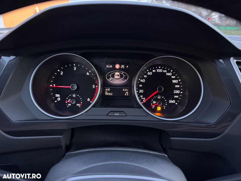 Volkswagen Tiguan 2.0 TDI SCR DSG R-Line - 39