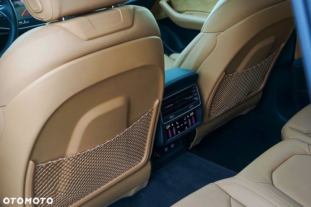 Audi Q8 SUV TFSI quattro 250 kW tiptronic S line business - 25