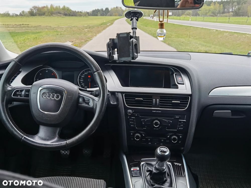 Audi A4 Avant 2.0 TDI - 9