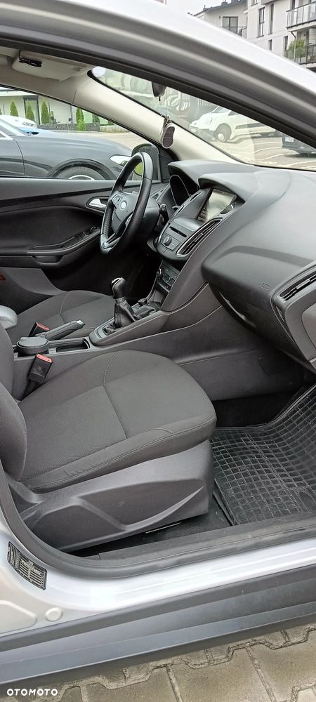 Ford Focus 1.0 EcoBoost 99g Trend - 13