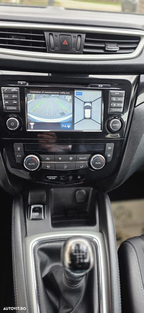 Nissan Qashqai 1.6 DCI TEKNA+ - 10