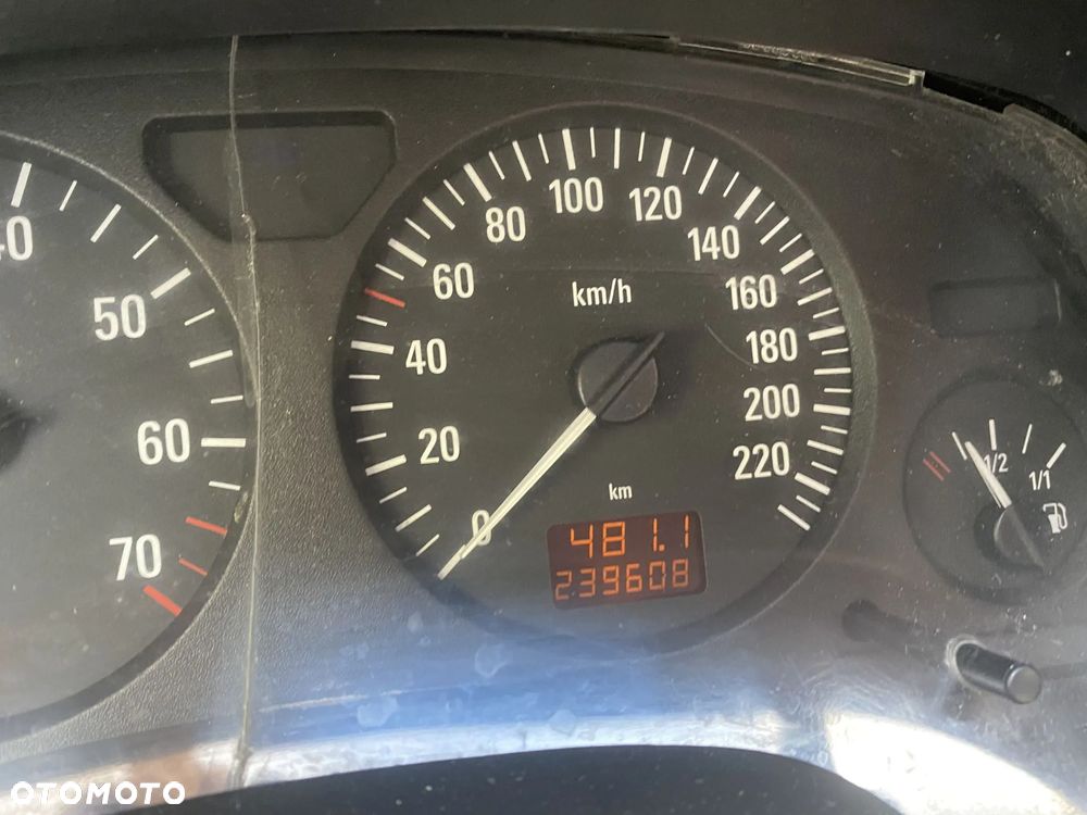 Opel Astra 1.4 Start - 4