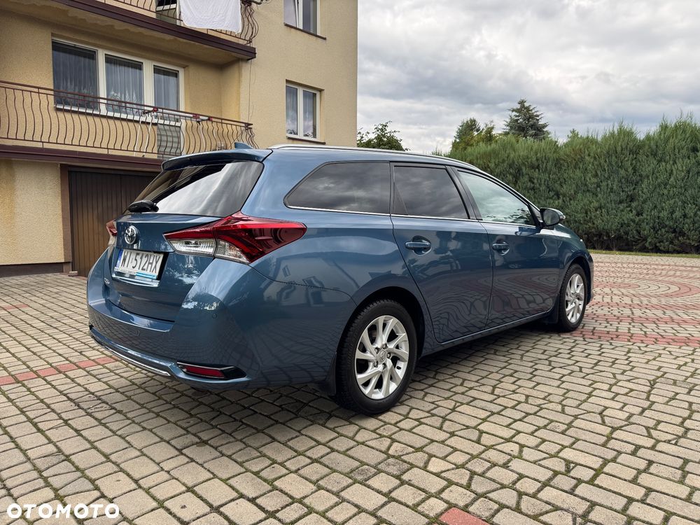 Toyota Auris 1.6 Prestige - 4