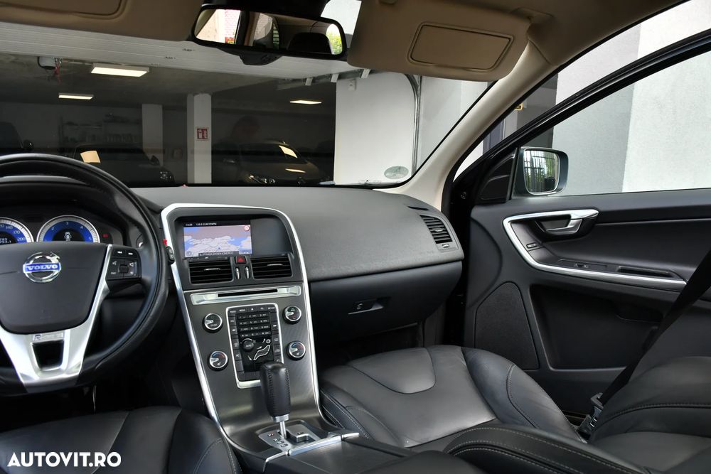 Volvo XC 60 2.4D AWD Aut. Summum - 34