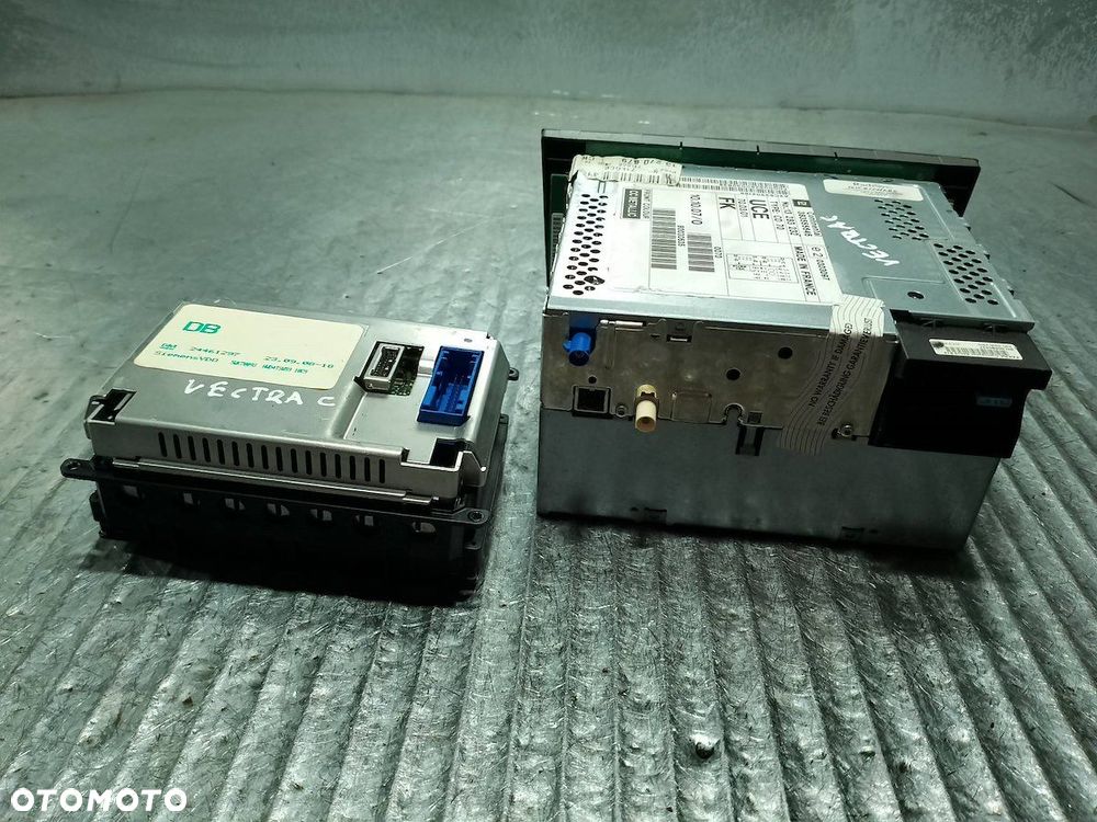 RADIO  OPEL VECTRA C 13283232      24461297 - 2