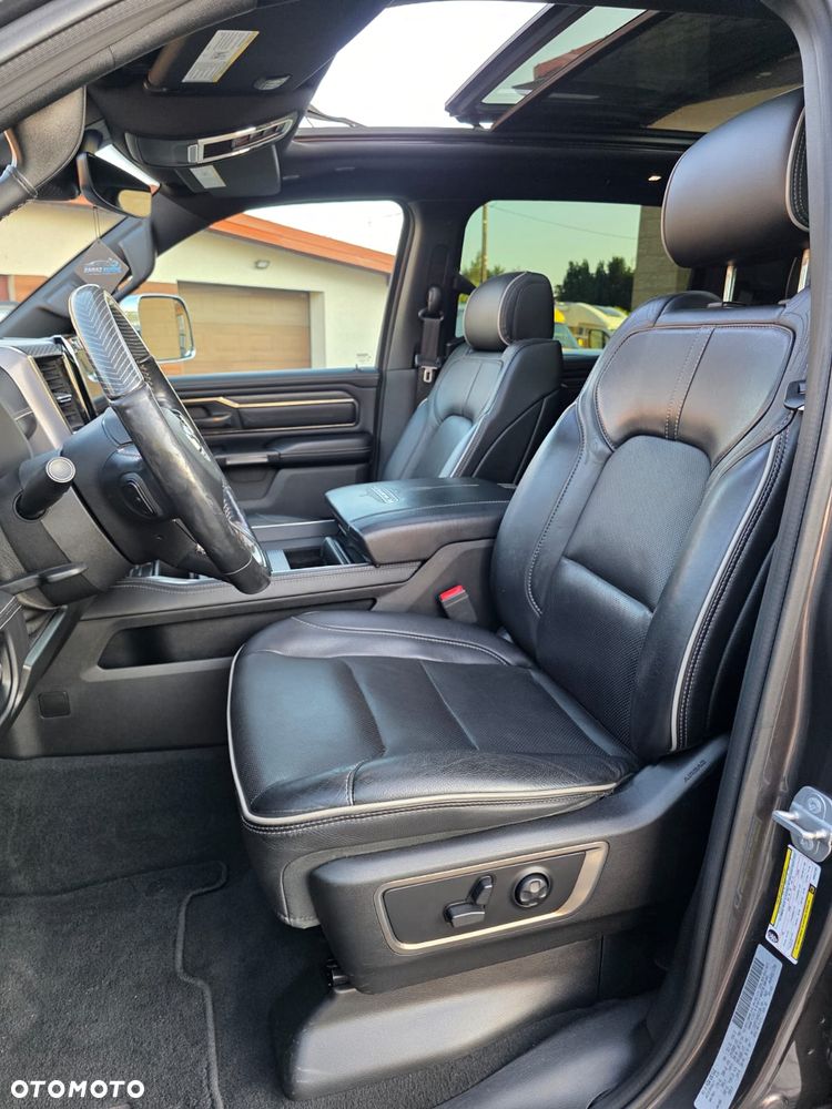 RAM 1500 Crew Cab Shortbed Limited - 25