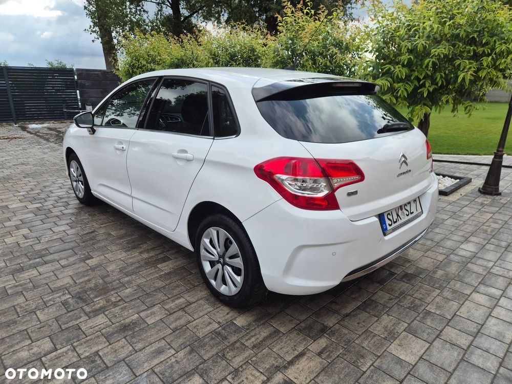 Citroën C4 e-HDi 115 Exclusive - 3