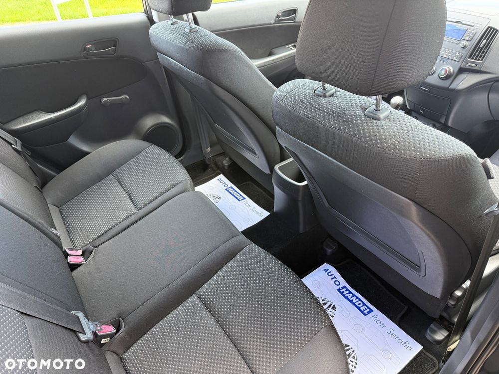 Hyundai i30 - 23