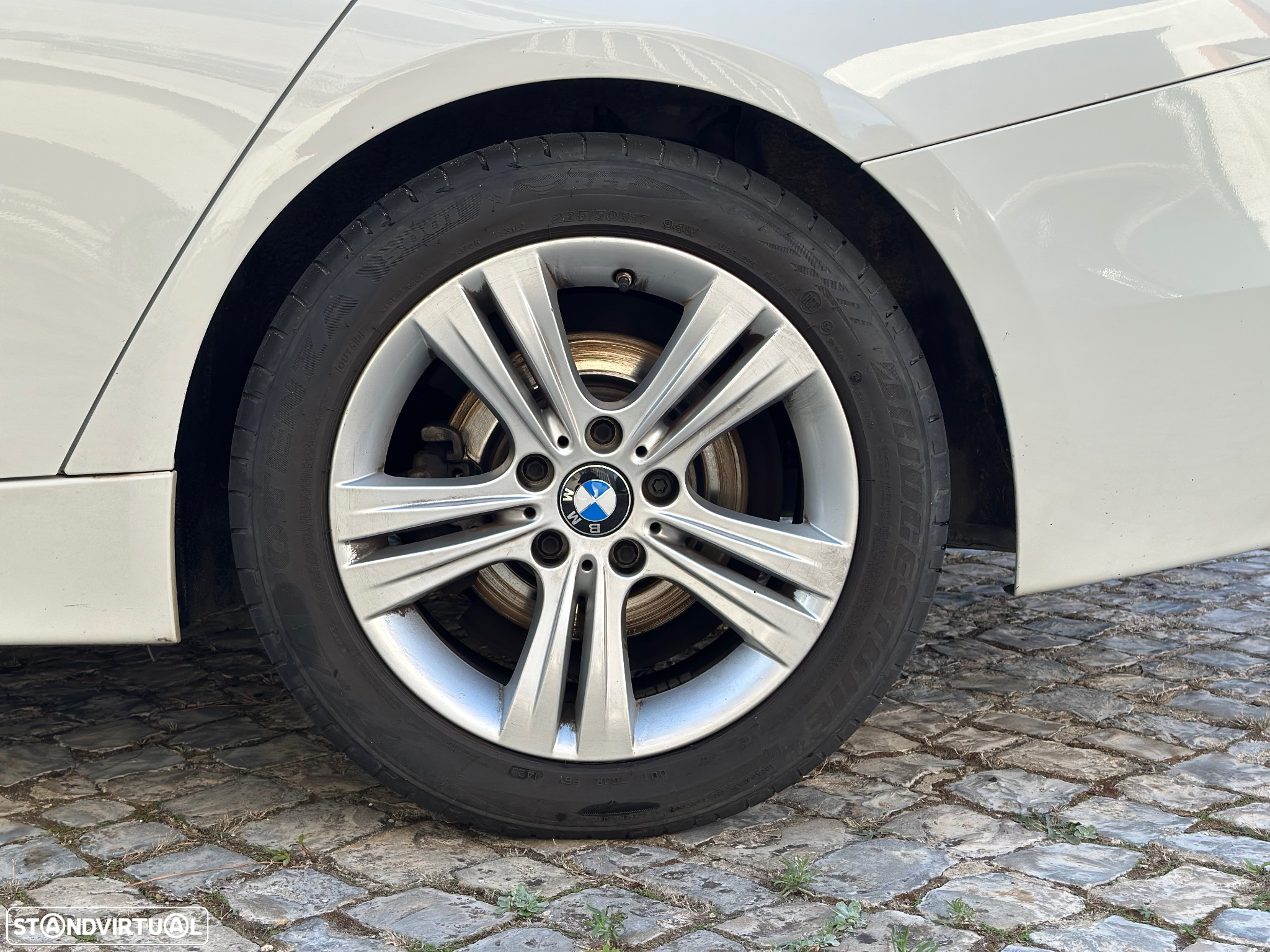 BMW 318 d Touring Auto Line Sport - 17