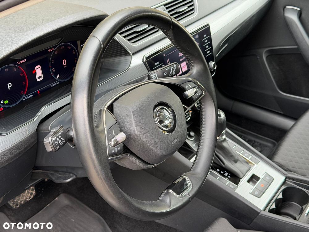 Skoda Superb 2.0 TDI SCR Ambition DSG - 24