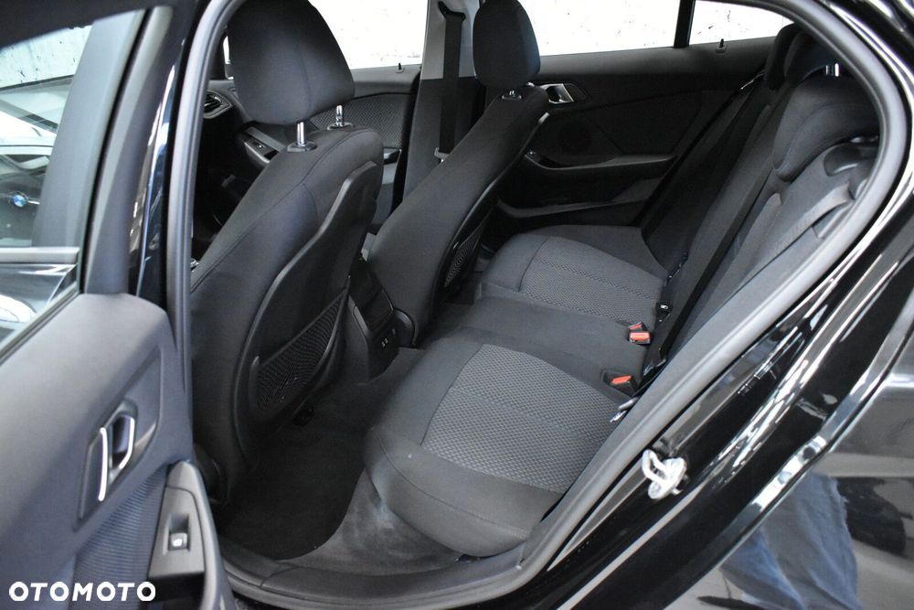 BMW Seria 1 118i Advantage - 19