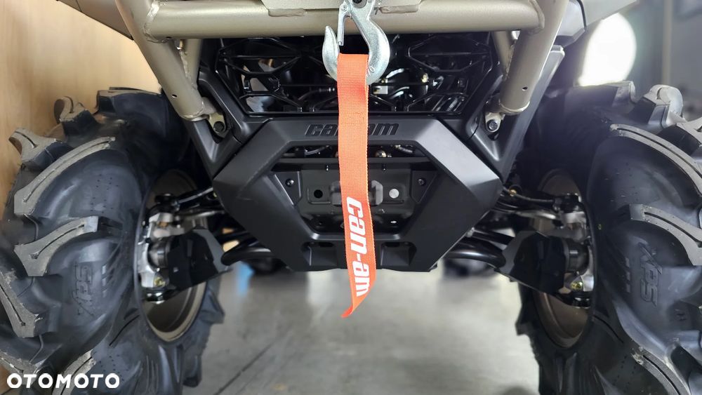 Can-Am Outlander - 23