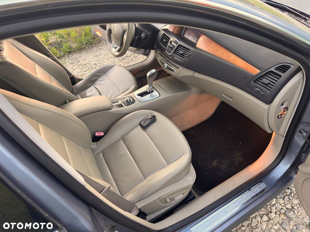 Renault Laguna 2.0 DCi Initiale - 9