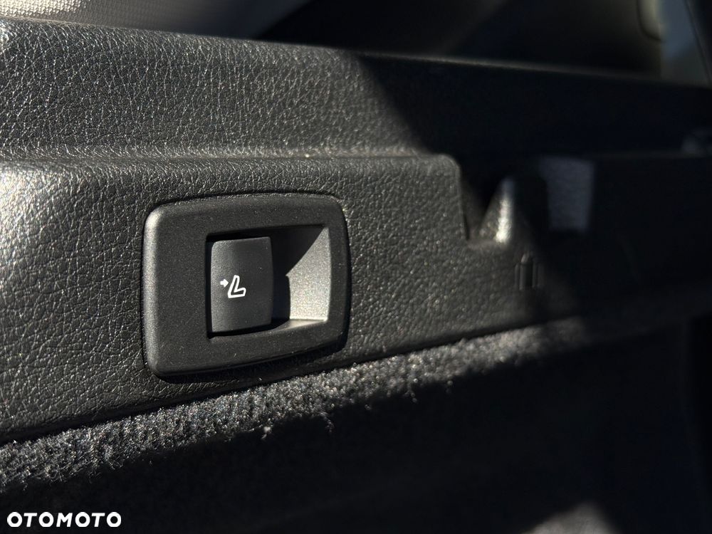 BMW Seria 2 216d Luxury Line - 35