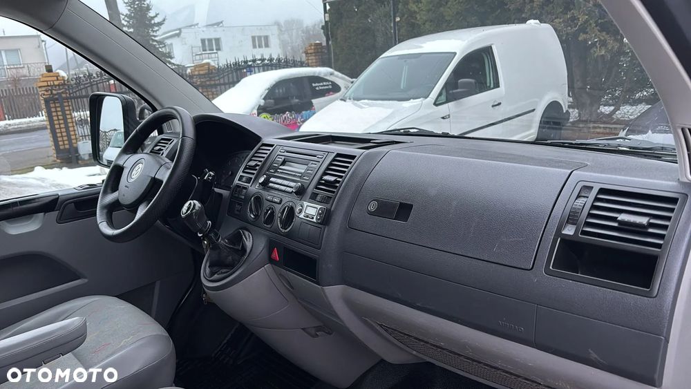 Volkswagen Transporter T5 - 17
