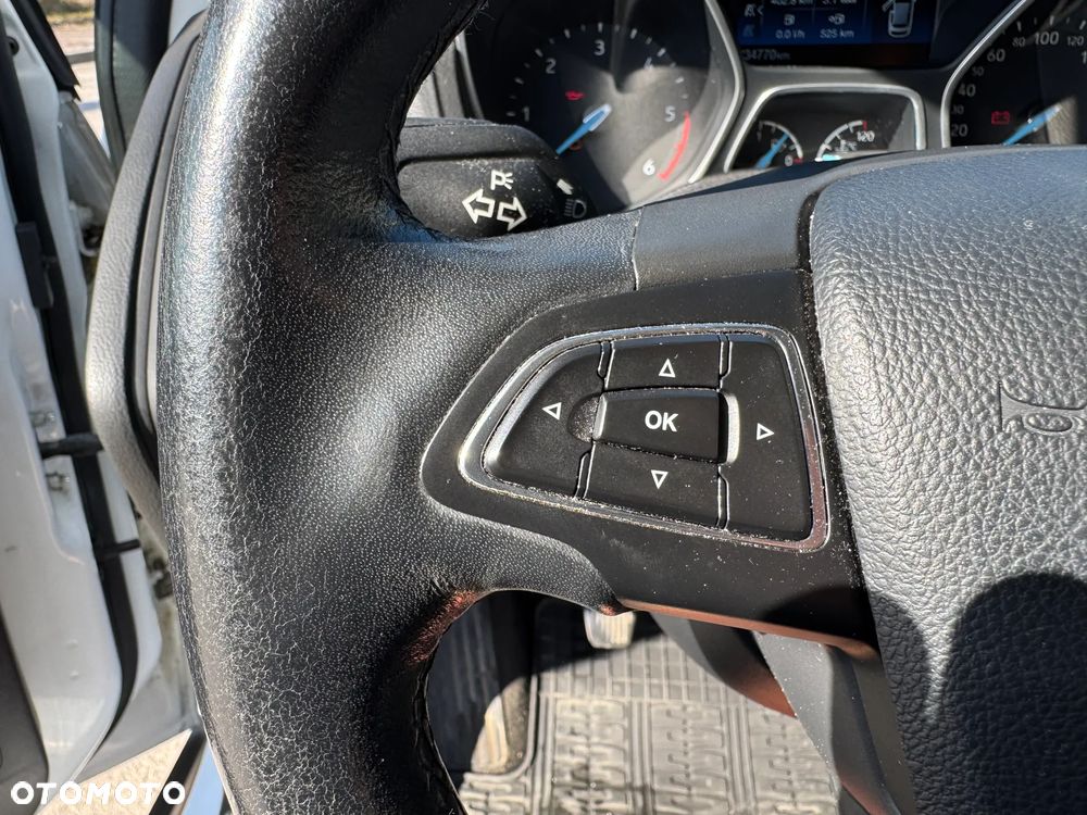 Ford Focus 1.5 TDCi SYNC Edition - 24