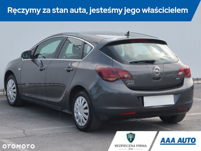 Opel Astra - 6