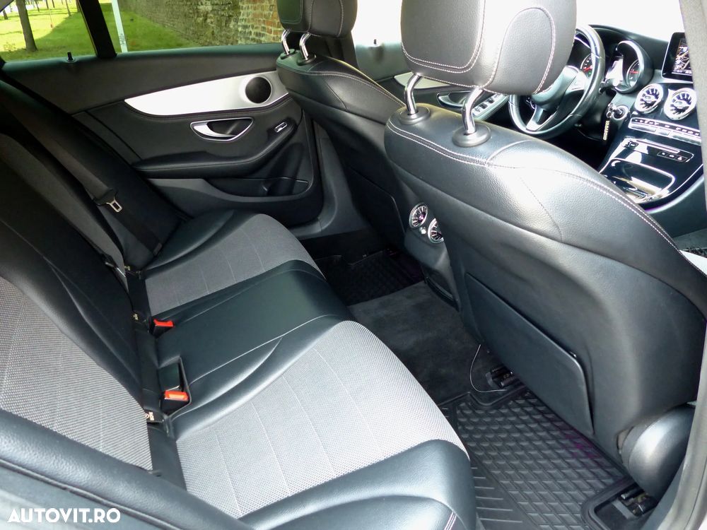 Mercedes-Benz C 220 CDI DPF (BlueEFFICIENCY) 7G-TRONIC Avantgarde - 9