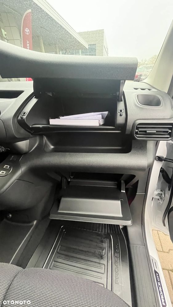 Toyota Proace City - 15