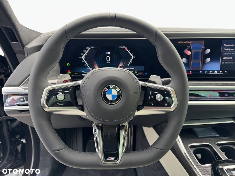 BMW Seria 7 740d xDrive mHEV Nero Lusso Edition sport - 16