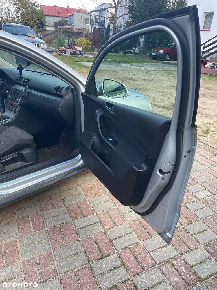 Volkswagen Passat 2.0 TDI Comfortline - 10