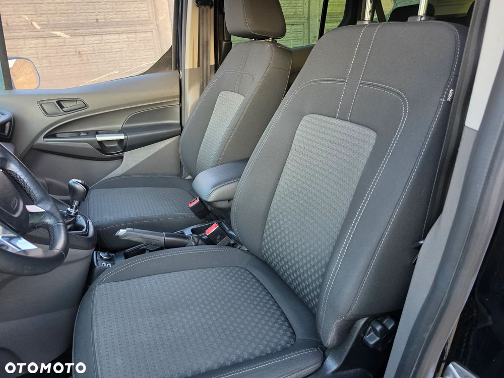 Ford Tourneo Connect - 10