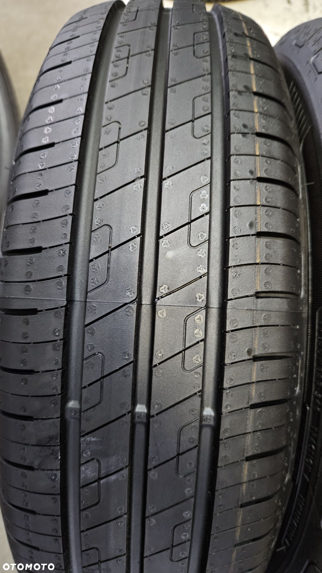 opony nowe 175/65R14 Goodyear efficientgrip performance - 2
