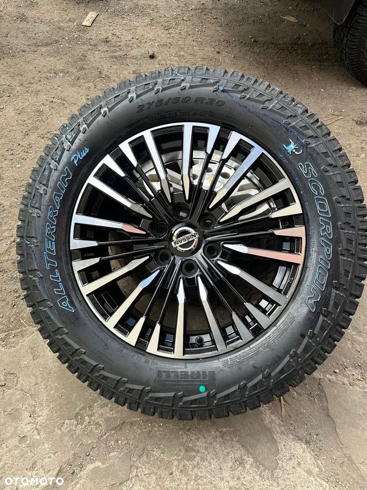 Felgi 20 Nissan Titan Nowe 20 x 8J et 35 - 17