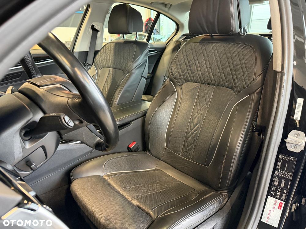 BMW Seria 5 520d xDrive Luxury Line - 6