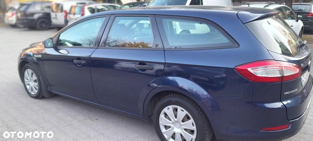 Ford Mondeo 2.0 TDCi Ambiente - 3