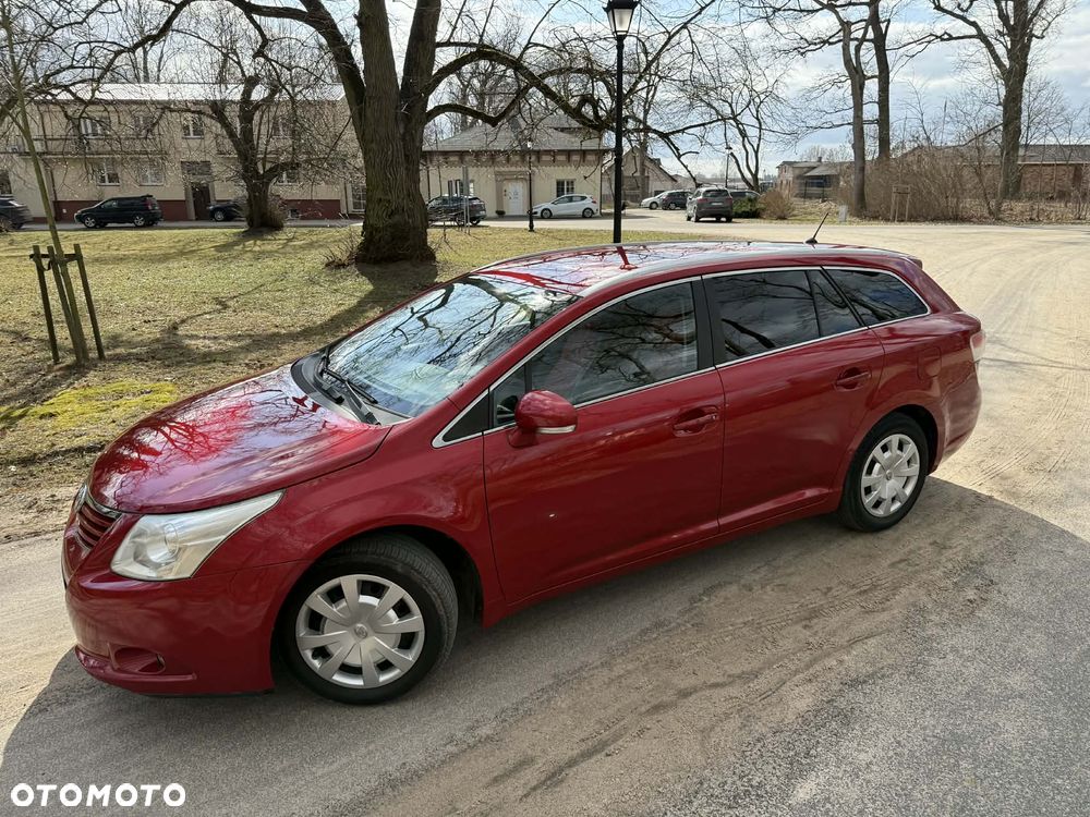 Toyota Avensis 1.8 Sol EU5 - 13