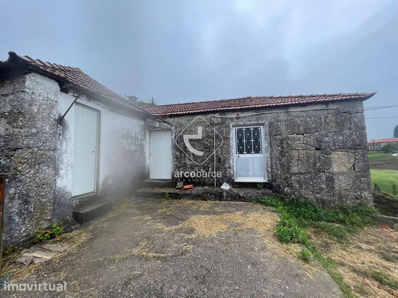 Moradia em pedra para restaurar em Senharei - Grande imagem: 3/14