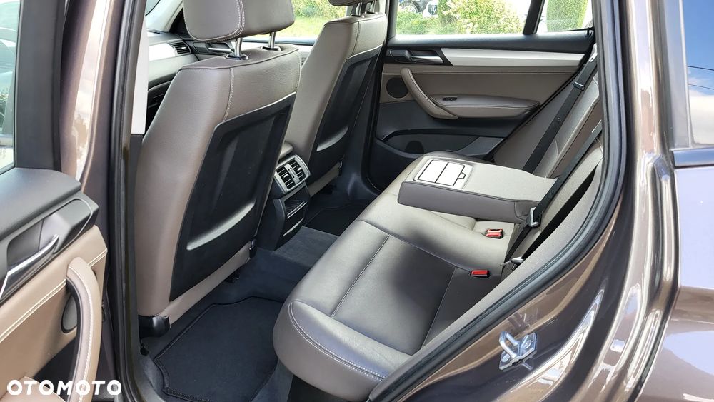 BMW X3 xDrive20d - 11