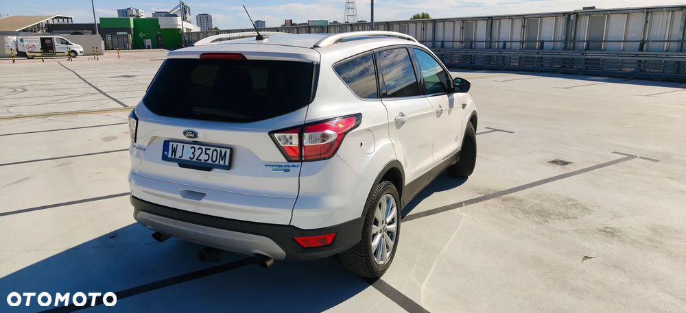 Ford Escape 2.0 EcoBoost AWD Titanium - 3