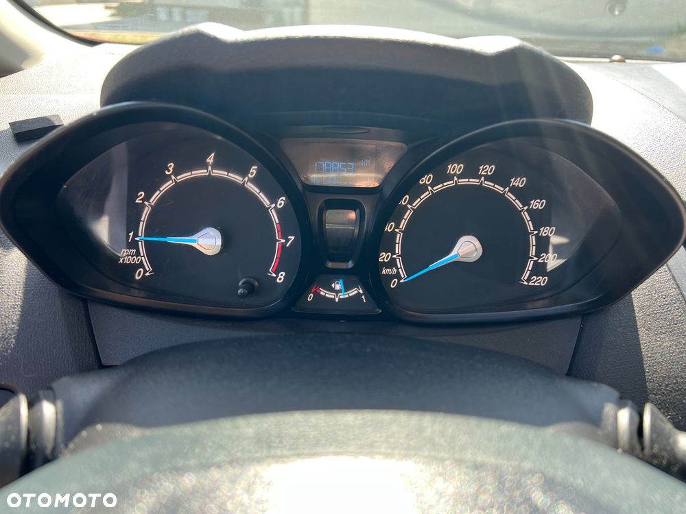 Ford Fiesta 1.25 Trend EU5 - 6
