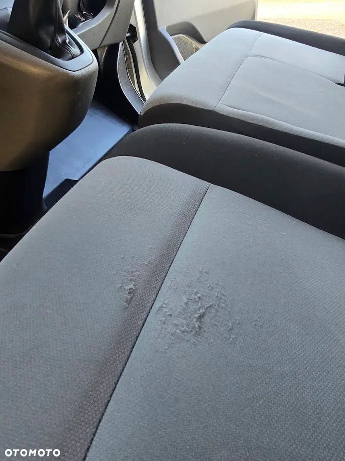 Peugeot Traveller - 31