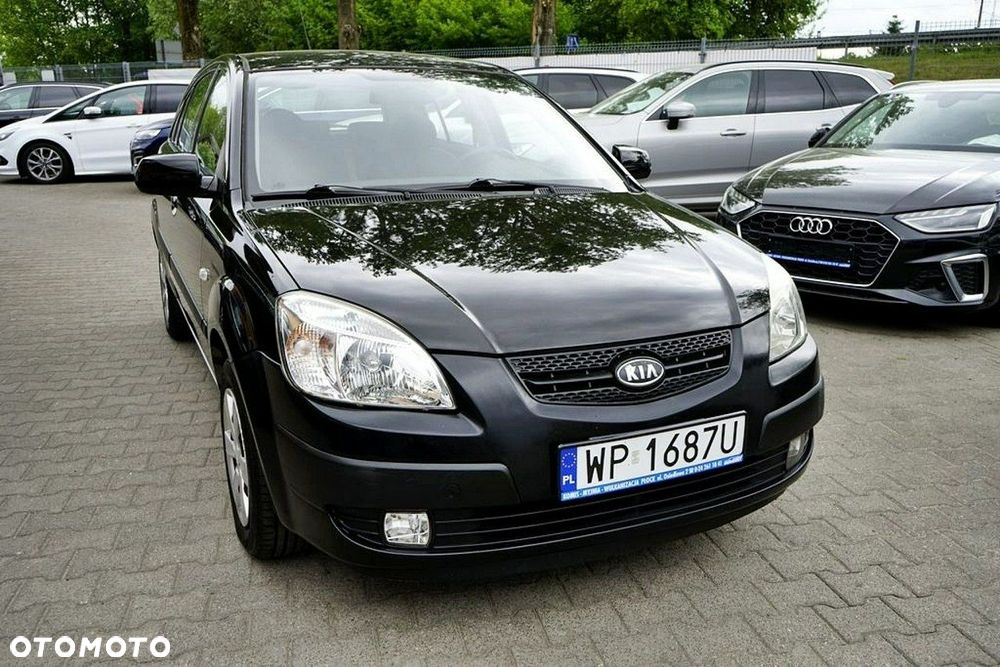 Kia Rio - 9
