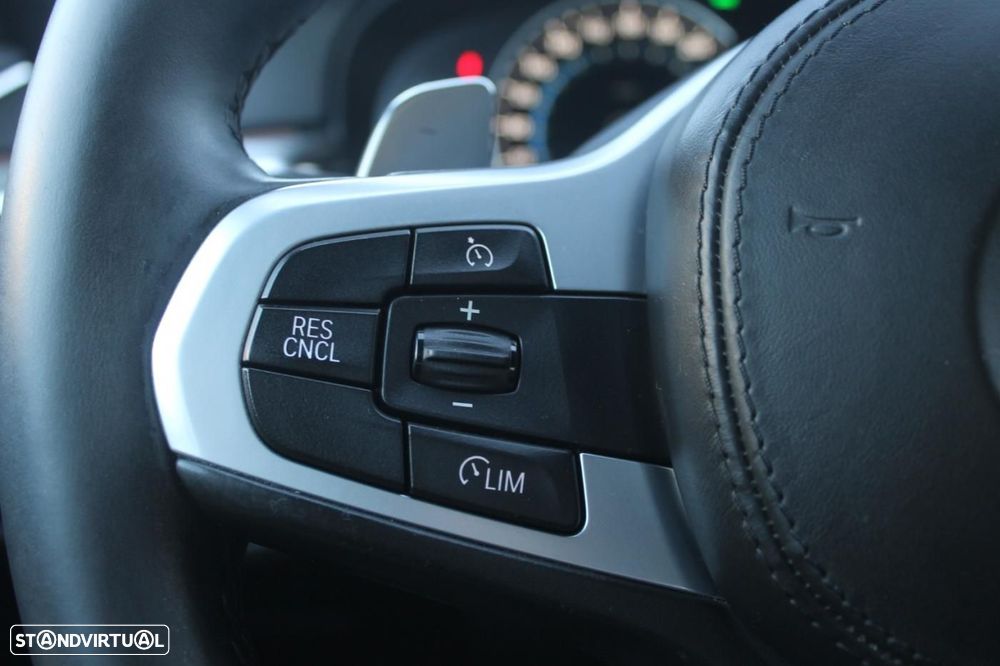 BMW 520 d Pack M Auto - 35