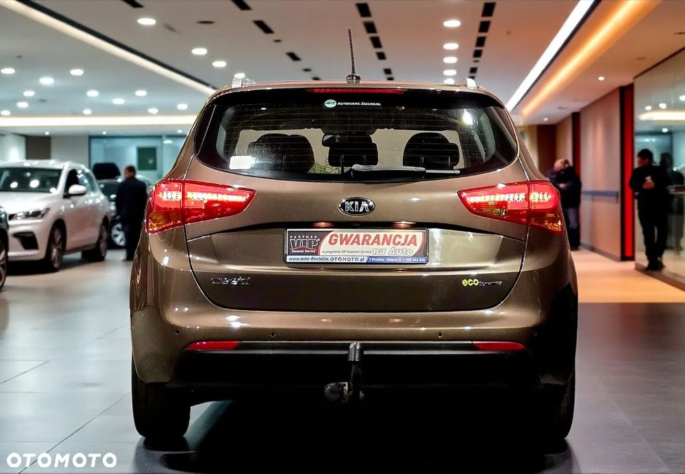Kia Ceed 1.6 GDI ISG SW Dream Team Edition - 4