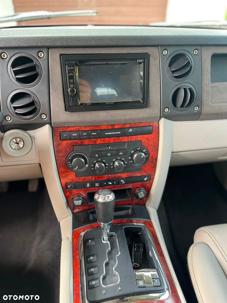 Jeep Commander 4.7 V8 - 11